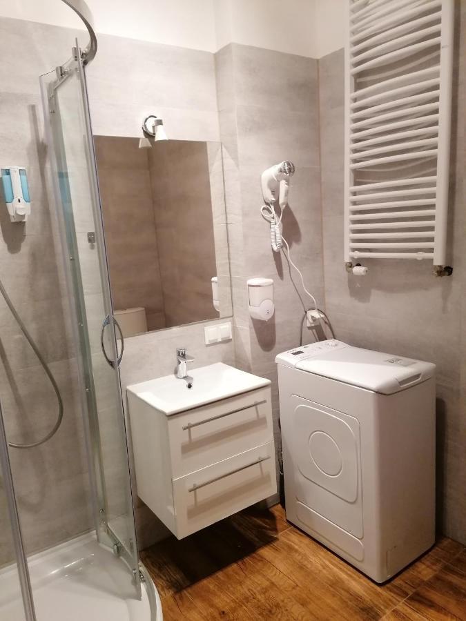 Tulip - 5 Ze Wspolna Lazienka I Kuchnia Apartment