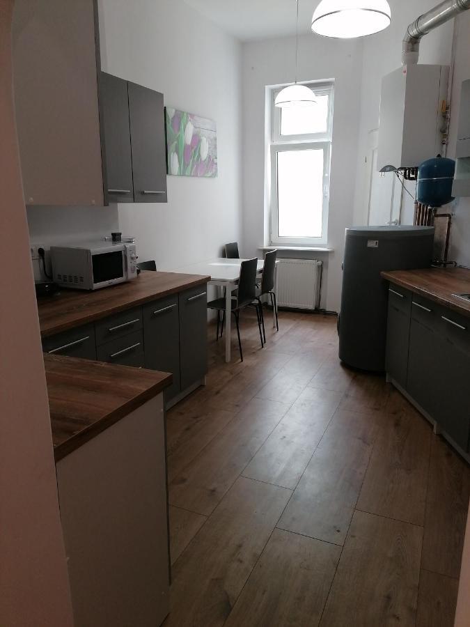 Tulip - 5 Ze Wspolna Lazienka I Kuchnia Apartment
